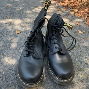 Dr. Marten 1460 Lace Up Boots